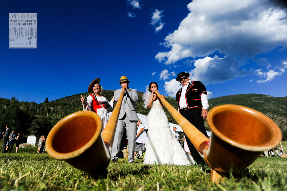 alpenhorn-at-wedding