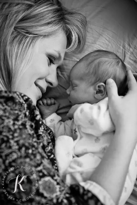 newborn_mom