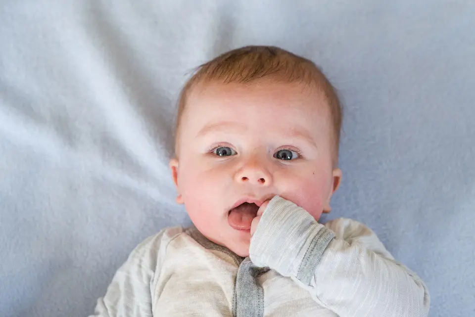 baby with blue eyes