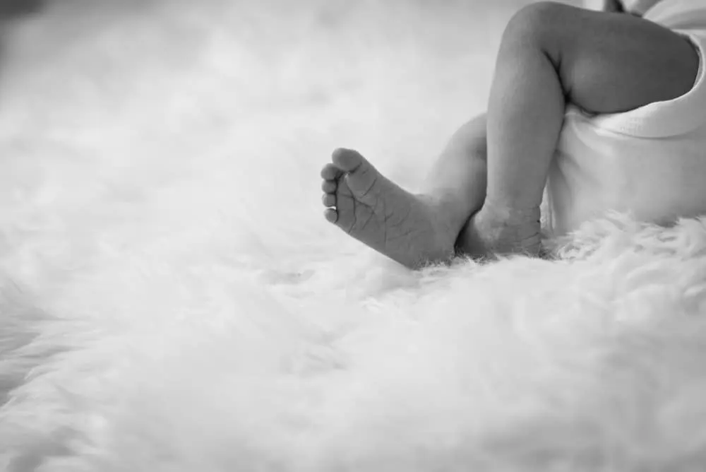 newborn baby detail photos