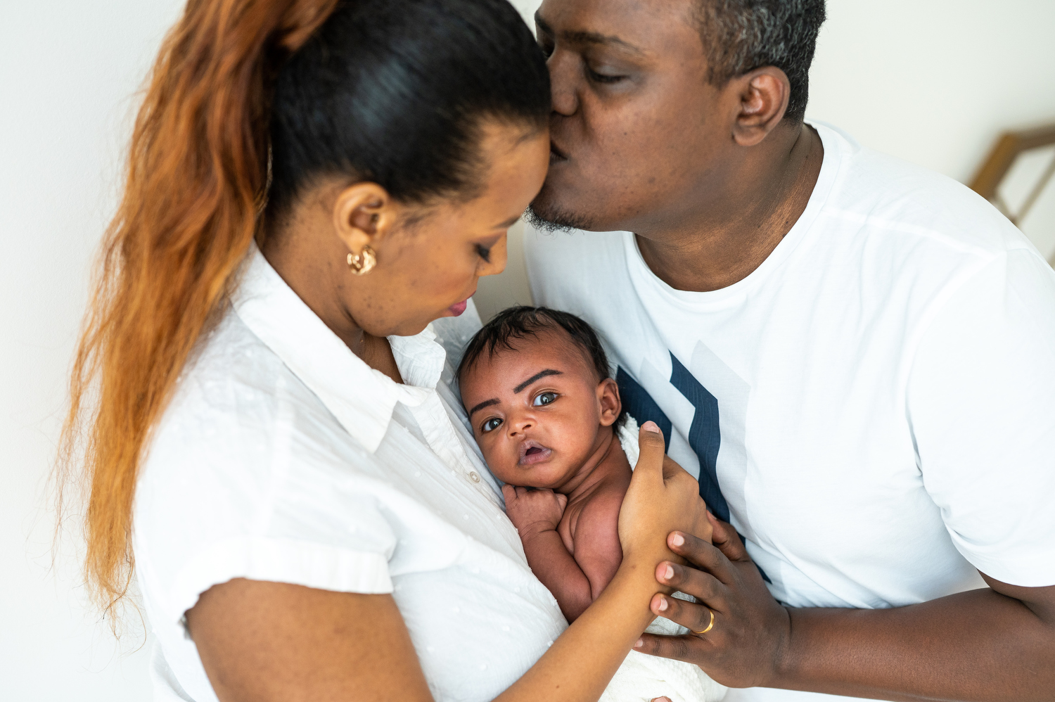 family portraits with newborn